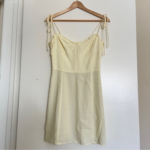Aritzia Wilfred Fable Whipped Butter Yellow Pastel Viscose Rayon Mini Dress sz 6 - Picture 5 of 14